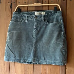 Patagonia size 6 slate blue corduroy skirt with pockets organic cotton